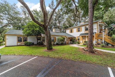Beautiful FURNISHED 2 bedroom/2 bathroom 1ST FLOOR condo in on Country Club At Silver Springs Shores in Florida - for sale on GolfHomes.com, golf home, golf lot