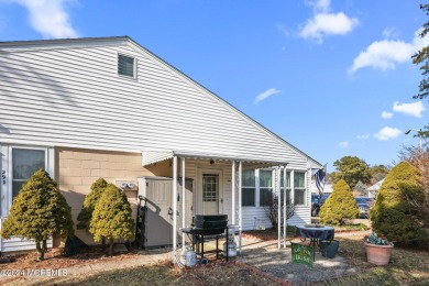 Welcome to 29 Brooks Ct #A in the 55+ Community of Crestwood on Keswick Village Golf Course in New Jersey - for sale on GolfHomes.com, golf home, golf lot