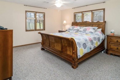 SPACIOUS AND COZY, this home is perfect for your personal oasis on Coronado Golf Course in Arkansas - for sale on GolfHomes.com, golf home, golf lot