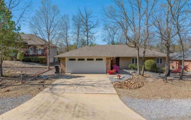 SPACIOUS AND COZY, this home is perfect for your personal oasis on Coronado Golf Course in Arkansas - for sale on GolfHomes.com, golf home, golf lot