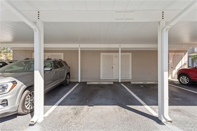 SHOWSTOPPER!!! Absolute WOW FACTOR!! Refined luxury and on Colonial Country Club in Florida - for sale on GolfHomes.com, golf home, golf lot