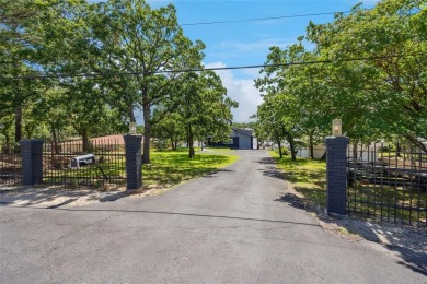 AMAZING TURNKEY LAKEHOUSE! Perfect for full time residence on Twisted Oaks Golf Club in Texas - for sale on GolfHomes.com, golf home, golf lot