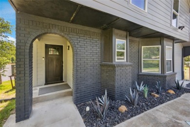 AMAZING TURNKEY LAKEHOUSE! Perfect for full time residence on Twisted Oaks Golf Club in Texas - for sale on GolfHomes.com, golf home, golf lot