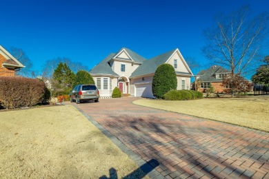 Great Council Fire carriage home on nice size lot. Features a on Council Fire Golf Club in Tennessee - for sale on GolfHomes.com, golf home, golf lot