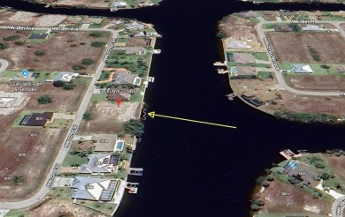 Nice and Cleared GULF ACCESS LOT with a NEW SEAWALL in place on Burnt Store Golf Club in Florida - for sale on GolfHomes.com, golf home, golf lot