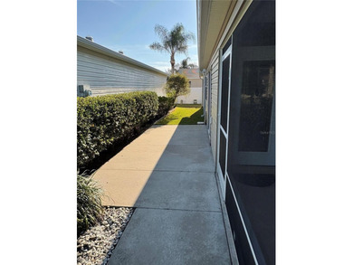 MOVE-IN READY!!!  2008 Cabot Cove Model 2 BR / 2 BA 1.5 Car on Truman Executive Golf Course in Florida - for sale on GolfHomes.com, golf home, golf lot