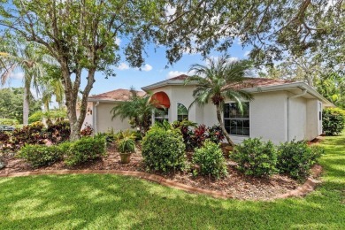 Welcome to your private oasis in the heart of Tarpon Springs! on Tarpon Springs Golf Course in Florida - for sale on GolfHomes.com, golf home, golf lot