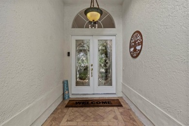 Welcome to your private oasis in the heart of Tarpon Springs! on Tarpon Springs Golf Course in Florida - for sale on GolfHomes.com, golf home, golf lot