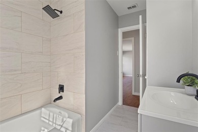 Minutes from Cedar Crest Golf Course, this maintained 3-bedroom on Cedar Crest Golf Course in Texas - for sale on GolfHomes.com, golf home, golf lot