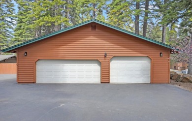 Stunning Lakefront Retreat with Panoramic Views of Lake Almanor on Lake Almanor Country Club in California - for sale on GolfHomes.com, golf home, golf lot
