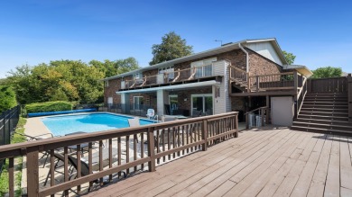 Stunning Ranch Home on Silver Ridge Golf Course! Enjoy resort on Silver Ridge Golf Course in Illinois - for sale on GolfHomes.com, golf home, golf lot