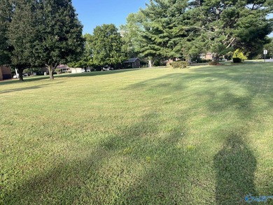 Extremely LEVEL corner lot in Country Club Acres subdivision on Albertville Golf and Country Club in Alabama - for sale on GolfHomes.com, golf home, golf lot