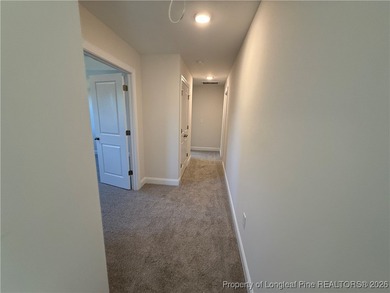 MOVE-IN PACKET!! FRENCH DOOR REFRIG, BLINDS, SOD FRONT AND BACK on Kings Grant Golf and Country Club in North Carolina - for sale on GolfHomes.com, golf home, golf lot