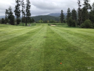 Welcome to your dream home in McCall, Idaho inside of Lick Creek on McCall Municipal Golf Course in ID - for sale on GolfHomes.com, golf home, golf lot