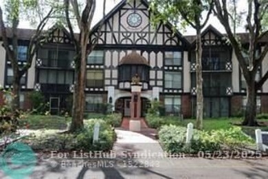 Large 1 Bedroom /1 & 1/2 Baths in a gated community! This well on Inverrary Country Club in Florida - for sale on GolfHomes.com, golf home, golf lot