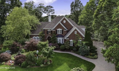 With views of the 8th green, this elegant Gettysview home rests on Gettysvue Country Club in Tennessee - for sale on GolfHomes.com, golf home, golf lot