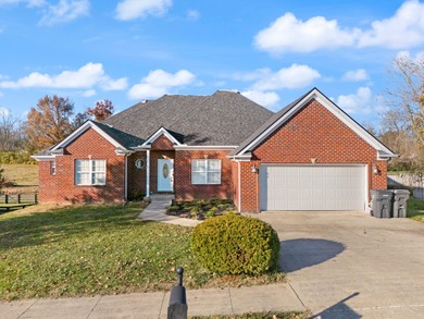 Welcome to Battlefield Estates! This spacious 5-bedroom, 3 on Battlefield Golf and Country Club in Kentucky - for sale on GolfHomes.com, golf home, golf lot