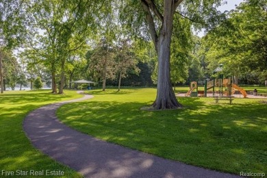 Fantastic Move-In-Ready Ranch Style Bungalow Home.  Many on Twin Beach Country Club in Michigan - for sale on GolfHomes.com, golf home, golf lot