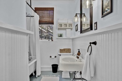 Perhaps the 2nd oldest home in Summerville, the historic on Miler Country Club in South Carolina - for sale on GolfHomes.com, golf home, golf lot