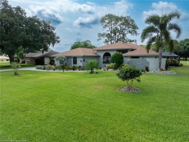 Sebring Florida: Golf Hammock, A Golf Course Community, Is the on Golf Hammock Country Club in Florida - for sale on GolfHomes.com, golf home, golf lot