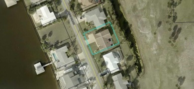 PRICE REDUCED .... Just $499,000 .... 1 Block To The Beach on Ocean Palm Golf Course in Florida - for sale on GolfHomes.com, golf home, golf lot