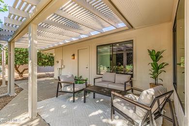 E X Q U I S I T E Golf Course Residence. Inside, you'll find a on Briarwood Country Club in Arizona - for sale on GolfHomes.com, golf home, golf lot