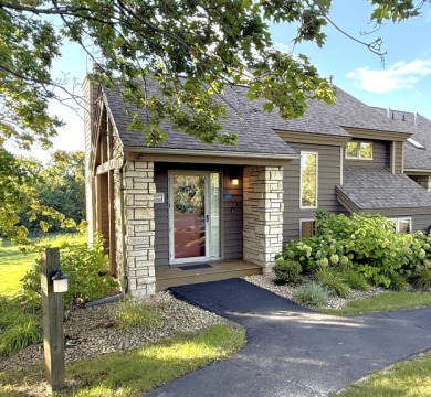 Discover the perfect blend of comfort and elegance in this on  in Illinois - for sale on GolfHomes.com, golf home, golf lot