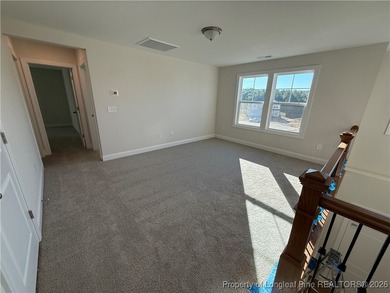 MOVE-IN PACKET!! FRENCH DOOR REFRIG, BLINDS, SOD FRONT AND BACK on Kings Grant Golf and Country Club in North Carolina - for sale on GolfHomes.com, golf home, golf lot