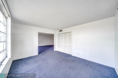 Large 1st-floor corner unit, 3-bedroom, 2-bath in Palm Aire! It on Palm-Aire Country Club and Resort - The Oaks in Florida - for sale on GolfHomes.com, golf home, golf lot