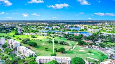 Large 1st-floor corner unit, 3-bedroom, 2-bath in Palm Aire! It on Palm-Aire Country Club and Resort - The Oaks in Florida - for sale on GolfHomes.com, golf home, golf lot