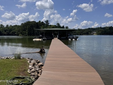 CLUB MEMBERSHIP OPTIONAL! This beautiful  waterfront access home on Rarity Bay Country Club - Loudon in Tennessee - for sale on GolfHomes.com, golf home, golf lot