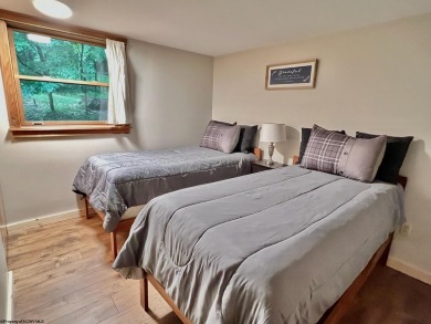 OPEN HOUSE SUNDAY 7/20 from 2:30-4:30pm. Welcome to 62 Wildrose on Alpine Lake Resort in West Virginia - for sale on GolfHomes.com, golf home, golf lot