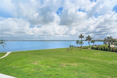 NOW IS YOUR TIME TO OWN A PIECE OF PARADISE!
This 2 bedroom 2 on Isla Del Sol Yacht and Country Club in Florida - for sale on GolfHomes.com, golf home, golf lot