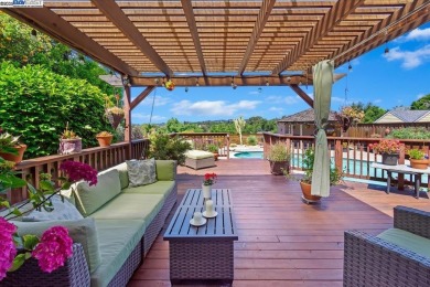 Gorgeous custom built home in the Proctor School area with large on Willow Park Golf Course in California - for sale on GolfHomes.com, golf home, golf lot