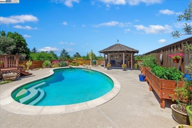 Gorgeous custom built home in the Proctor School area with large on Willow Park Golf Course in California - for sale on GolfHomes.com, golf home, golf lot
