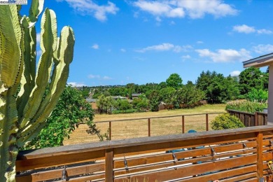 Gorgeous custom built home in the Proctor School area with large on Willow Park Golf Course in California - for sale on GolfHomes.com, golf home, golf lot