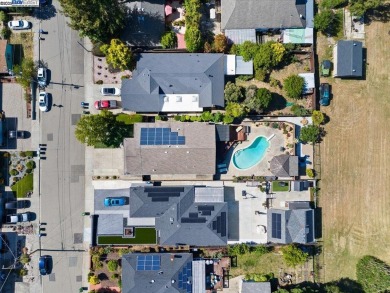 Gorgeous custom built home in the Proctor School area with large on Willow Park Golf Course in California - for sale on GolfHomes.com, golf home, golf lot