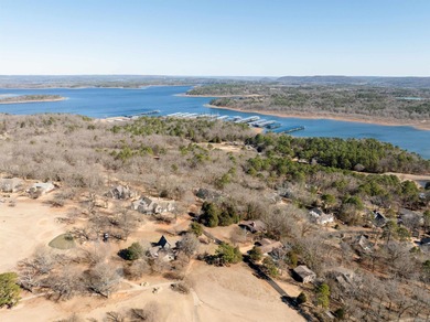 Eden Isle home on 2 lots!  Built in 2005 by the Hilton Roberson on Red Apple Inn and Country Club in Arkansas - for sale on GolfHomes.com, golf home, golf lot