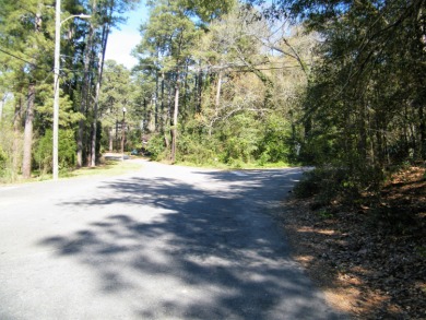 POPULAR HIGHLAND PARK - 1.22 ACRE LOT. This beautifully wooded on The Aiken Golf Club in South Carolina - for sale on GolfHomes.com, golf home, golf lot