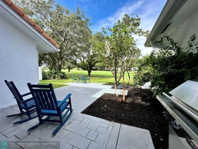Prime Broken Sound Country Club Residence!
Elegant 3+ bedroom on Broken Sound Golf and Club  in Florida - for sale on GolfHomes.com, golf home, golf lot