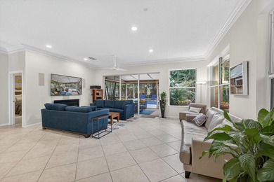 BEAUTIFUL POOL HOME ON SPECTACULAR OVERSIZED CORNER LOT! This on Bear Lakes Country Club in Florida - for sale on GolfHomes.com, golf home, golf lot