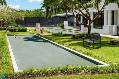 Prime Broken Sound Country Club Residence!
Elegant 3+ bedroom on Broken Sound Golf and Club  in Florida - for sale on GolfHomes.com, golf home, golf lot