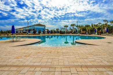 *Luxurious Top-Floor Grandeur: 3/2 Penthouse Suite in Beautiful on Lost Key Golf Club in Florida - for sale on GolfHomes.com, golf home, golf lot