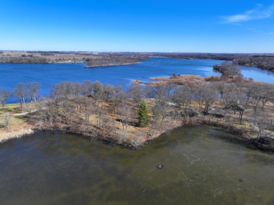 Rock River Golf and Supper Club. Turn key business. Great on Rock River Country Club in Illinois - for sale on GolfHomes.com, golf home, golf lot