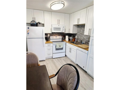 SELLER WILL CARRY THE NOTE FOR UP TO 10 YEARS WITH $25,000 DOWN on Sandpiper Golf Club in Florida - for sale on GolfHomes.com, golf home, golf lot
