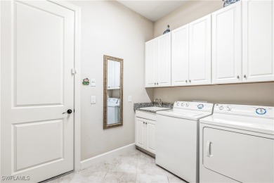 ARE YOU LOOKING FOR A SPACIOUS, QUALITY-BUILT HOME ON A PRIME on River Hall Country Club in Florida - for sale on GolfHomes.com, golf home, golf lot