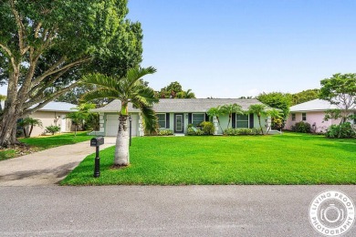Fabulous Little Club. Best deal in Northern PBC Golf, tennis on Riverbend Golf Club in Florida - for sale on GolfHomes.com, golf home, golf lot
