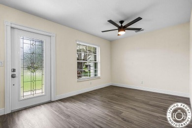 Fabulous Little Club. Best deal in Northern PBC Golf, tennis on Riverbend Golf Club in Florida - for sale on GolfHomes.com, golf home, golf lot