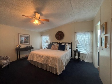 Welcome to Zellwood Station a highly sought after 55+ golf on Zellwood Station Country Club in Florida - for sale on GolfHomes.com, golf home, golf lot
