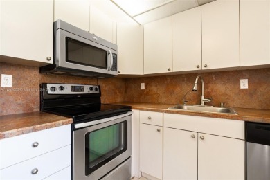 Welcome to Kings Point! This well-kept 1st-floor corner condo on Kings Point Golf -Flanders Way in Florida - for sale on GolfHomes.com, golf home, golf lot
